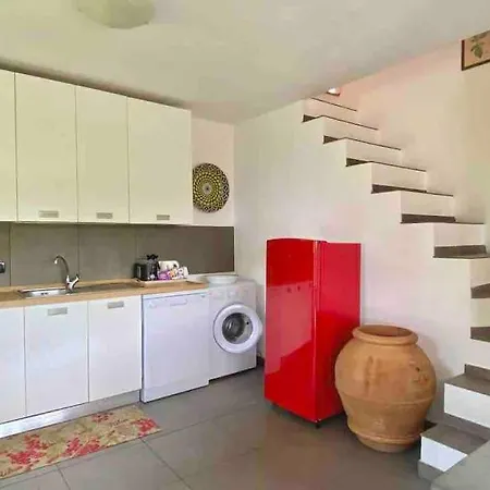Di Elia Villa *